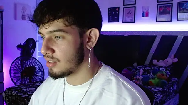 Snapshot of Sebasxxl12 chatting on 4, 10, 2025 Sebasxxl12 online show from 4, 10, 2025