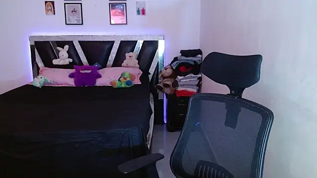 Snapshot of Sebasxxl12 chatting on 25, 4, 2026 Sebasxxl12 online show from 25, 4, 2026
