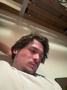 Snapshot of itsthecatchh chatting on 1, 10, 2025 itsthecatchh online show from 1, 10, 2025