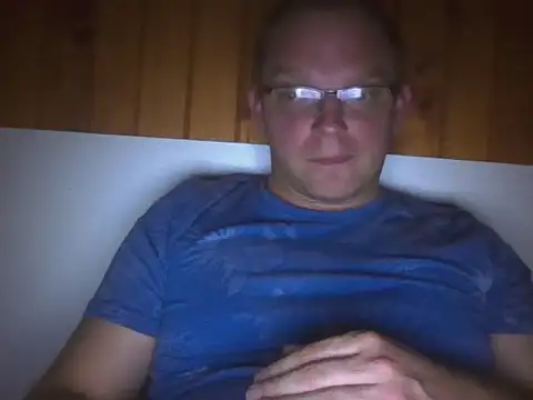 Snapshot of Rado2812 chatting on 6, 10, 2025 Rado2812 online show from 6, 10, 2025