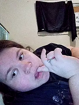 Snapshot of kittytightholes chatting on 13, 10, 2025 kittytightholes online show from 13, 10, 2025