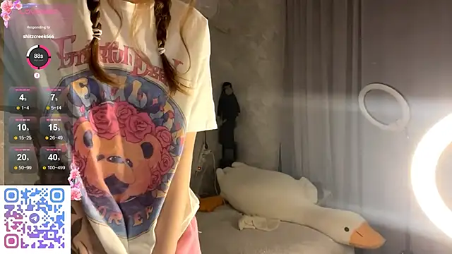 Snapshot of Eva_you_chance chatting on 29, 9, 2025 Eva you chance online show from 29, 9, 2025