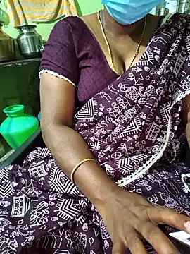 Snapshot of Tamilselviroja- chatting on 9, 5, 2026 Tamilselviroja- online show from 9, 5, 2026