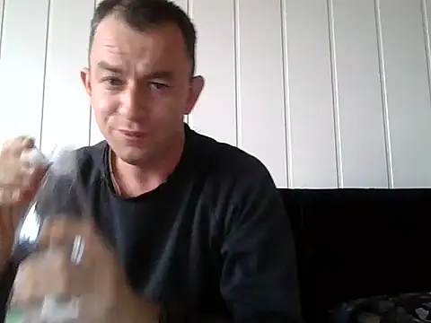 Snapshot of VanBeatPL chatting on 21, 10, 2025 VanBeatPL online show from 21, 10, 2025