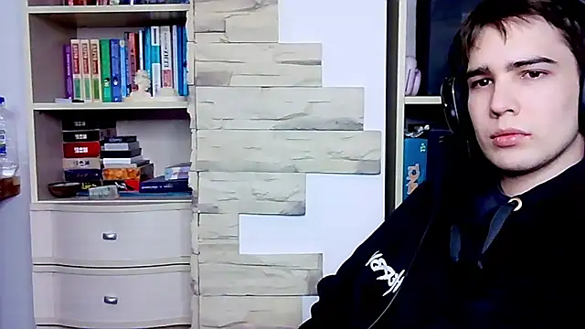 Snapshot of _Chris_Next_Door_ chatting on 6, 10, 2025  Chris Next Door  online show from 6, 10, 2025