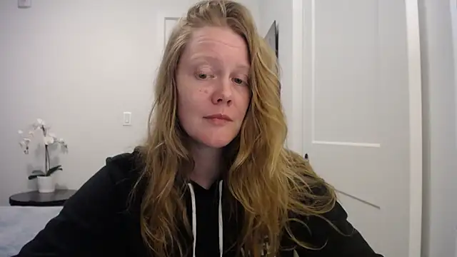 naughtyfox89 online show from 18, 4, 2026