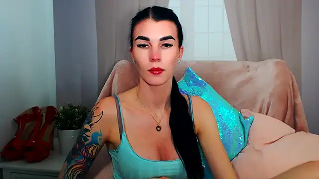 Snapshot of SofiiaBeauty chatting on 1, 12, 2025 SofiiaBeauty online show from 1, 12, 2025