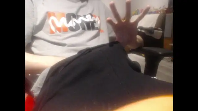 LoyalDoggie online show from 18, 12, 2025