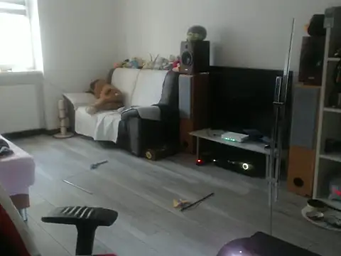 Snapshot of LoyalDoggie chatting on 7, 6, 2026 LoyalDoggie online show from 7, 6, 2026
