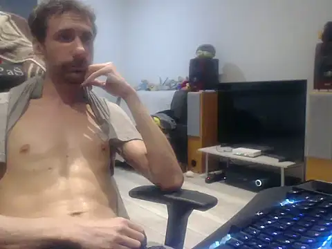 Snapshot of LoyalDoggie chatting on 11, 6, 2026 LoyalDoggie online show from 11, 6, 2026