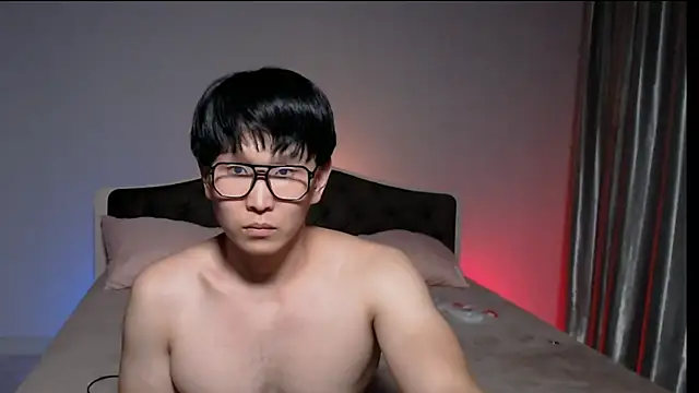 KaiChicken online show from 24, 10, 2025