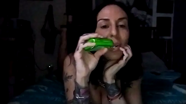 inkdhollow1 online show from 14, 10, 2025