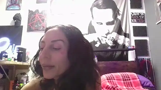 inkdhollow1 online show from 1, 11, 2025