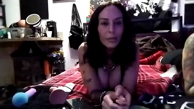 inkdhollow1 online show from 12, 11, 2025