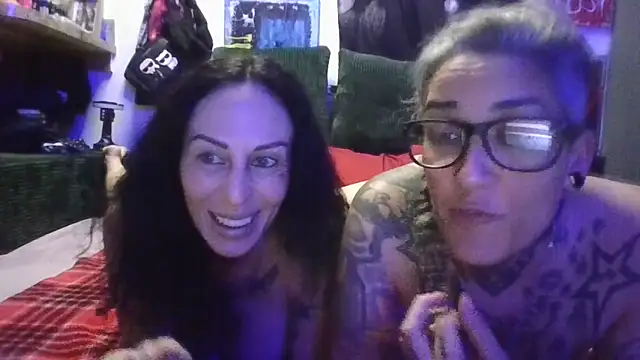Snapshot of inkdhollow1 chatting on 22, 6, 2026 inkdhollow1 online show from 22, 6, 2026