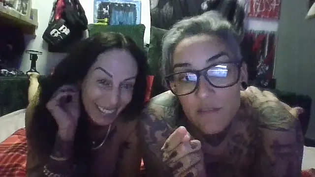 Snapshot of inkdhollow1 chatting on 22, 6, 2026 inkdhollow1 online show from 22, 6, 2026