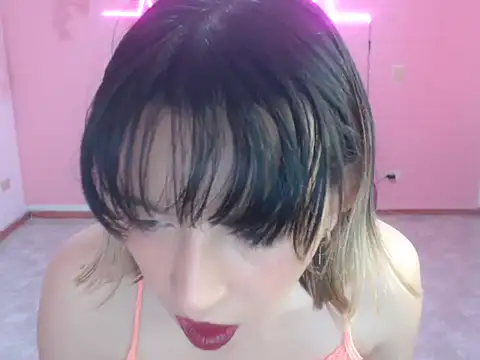 Snapshot of cristal_hills_19 chatting on 20, 11, 2025 cristal hills 19 online show from 20, 11, 2025