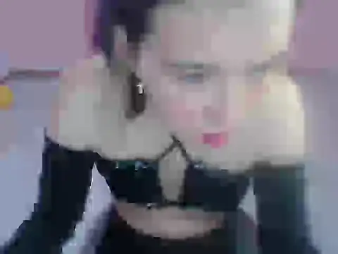 Snapshot of cristal_hills_19 chatting on 21, 11, 2025 cristal hills 19 online show from 21, 11, 2025