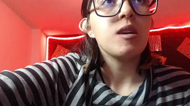 Snapshot of cristal_hills_19 chatting on 14, 3, 2026 cristal hills 19 online show from 14, 3, 2026