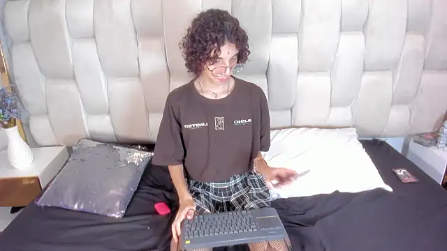 Snapshot of Scaarlett_22_ chatting on 10, 2, 2026 Scaarlett 22 online show from 10, 2, 2026