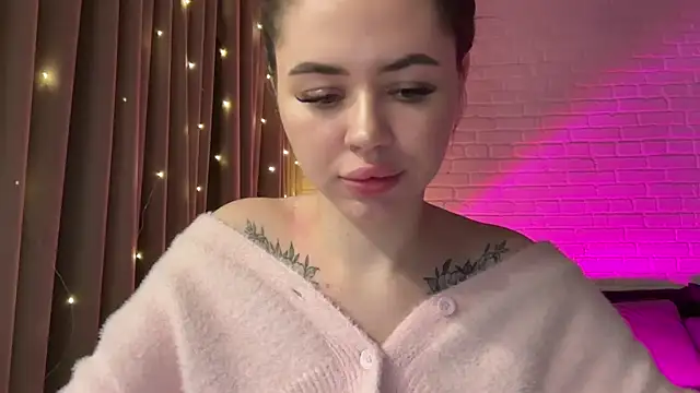 Snapshot of AlmaryKim chatting on 27, 1, 2025 AlmaryKim online show from 27, 1, 2025