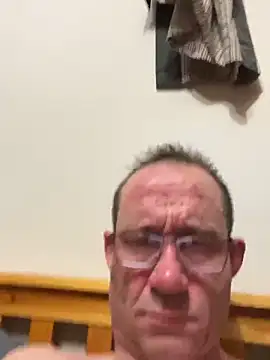 vrusty76 online show from 3, 3, 2026