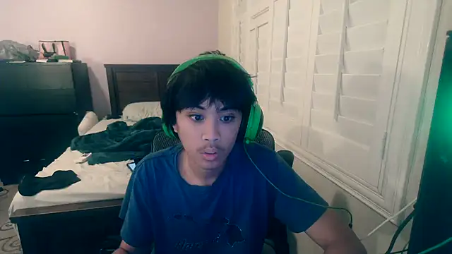 youngasianboy2007 online show from 27, 10, 2025