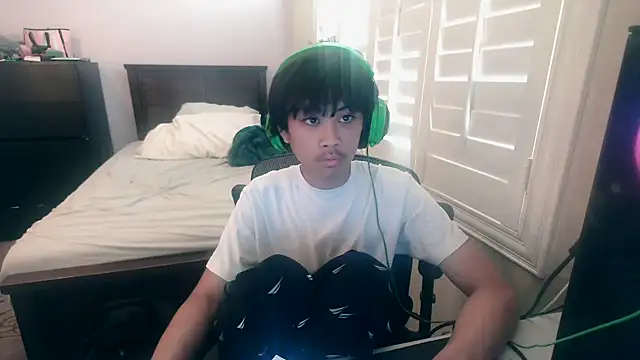 youngasianboy2007 online show from 29, 10, 2025