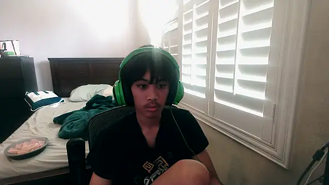 youngasianboy2007 online show from 2, 11, 2025