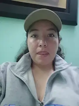 Snapshot of annyaparis chatting on 20, 11, 2025 annyaparis online show from 20, 11, 2025