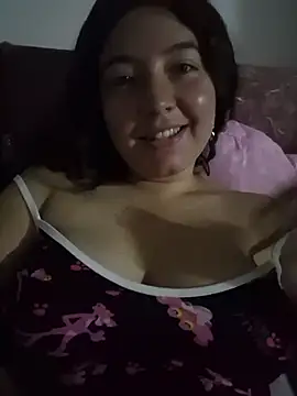 Snapshot of annyaparis chatting on 14, 12, 2025 annyaparis online show from 14, 12, 2025