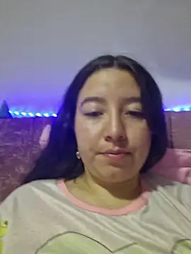 Snapshot of annyaparis chatting on 21, 12, 2025 annyaparis online show from 21, 12, 2025