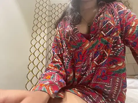 Snapshot of dubyzubygirl chatting on 4, 11, 2025 dubyzubygirl online show from 4, 11, 2025