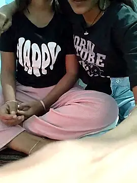 Unique girls90 online show from 13, 1, 2026