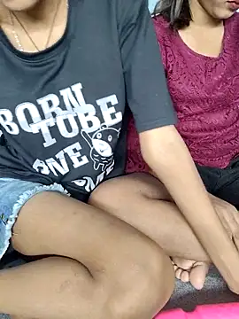 Unique girls90 online show from 2, 4, 2026