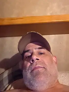 Snapshot of DeeBestEver chatting on 20, 4, 2026 DeeBestEver online show from 20, 4, 2026