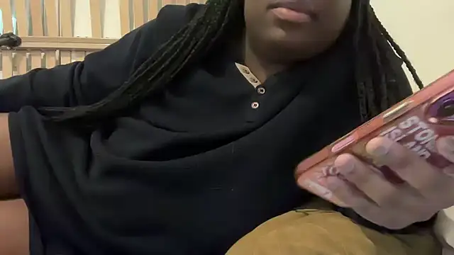 nanaisbackk online show from 24, 3, 2026