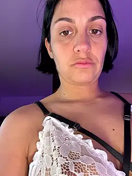 LaPetiteKim online show from 24, 11, 2025