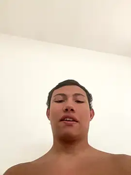 Snapshot of Davomg chatting on 18, 11, 2025 Davomg online show from 18, 11, 2025