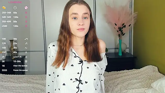 JinnyMcie online show from 30, 4, 2026