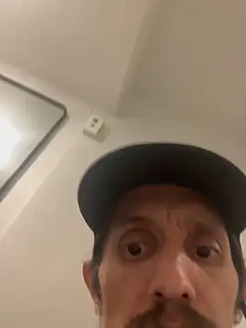 Snapshot of daddydannyboy13 chatting on 11, 10, 2025 daddydannyboy13 online show from 11, 10, 2025