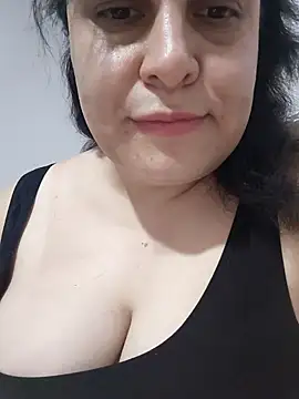 Snapshot of aydannn01 chatting on 2, 10, 2025 aydannn01 online show from 2, 10, 2025