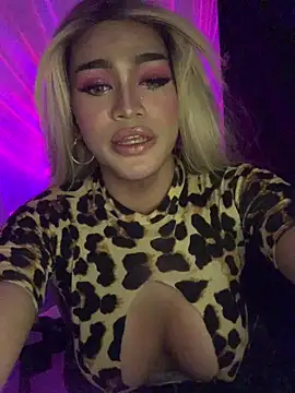 Snapshot of Kessey_Herera chatting on 15, 3, 2026 Kessey Herera online show from 15, 3, 2026