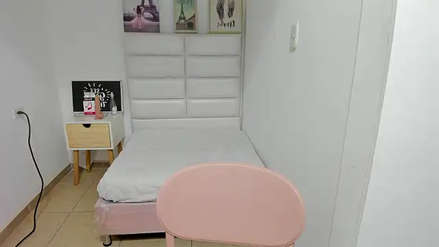 Snapshot of amyalvarez chatting on 15, 2, 2026 amyalvarez online show from 15, 2, 2026