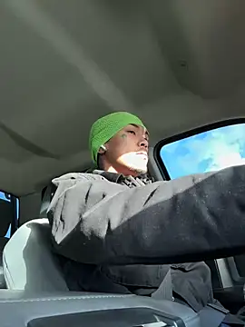 Snapshot of Loadedeggs chatting on 14, 10, 2025 Loadedeggs online show from 14, 10, 2025