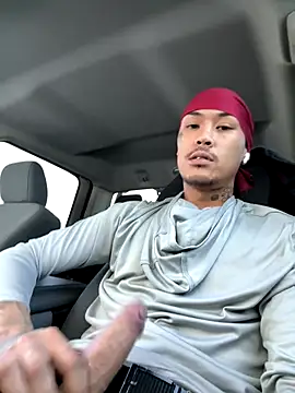 Snapshot of Loadedeggs chatting on 21, 10, 2025 Loadedeggs online show from 21, 10, 2025