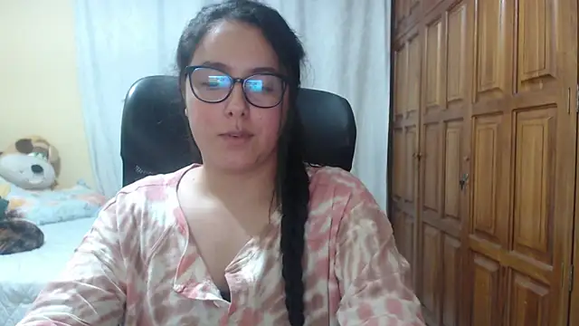 Venus cat  online show from 14, 4, 2026