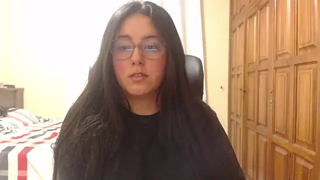 Snapshot of Venus_cat_ chatting on 23, 7, 2026 Venus cat online show from 23, 7, 2026