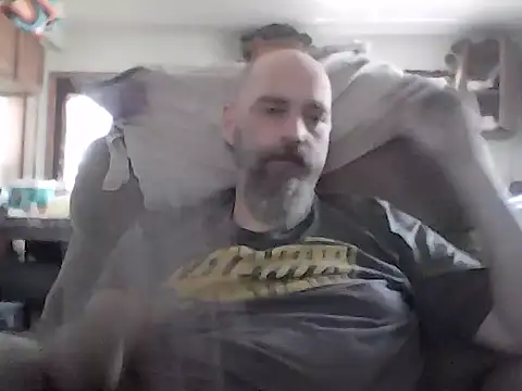 Snapshot of crazyheratic8 chatting on 10, 4, 2026 crazyheratic8 online show from 10, 4, 2026