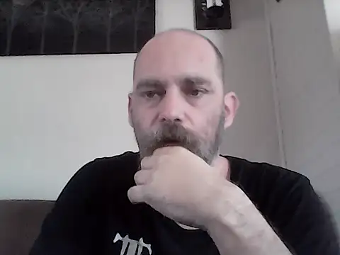Snapshot of crazyheratic8 chatting on 21, 4, 2026 crazyheratic8 online show from 21, 4, 2026